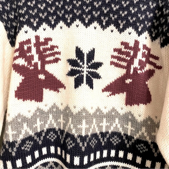 Vintage Cozy Knit Reindeer Sweater 100% Wool - Picture 2 of 13